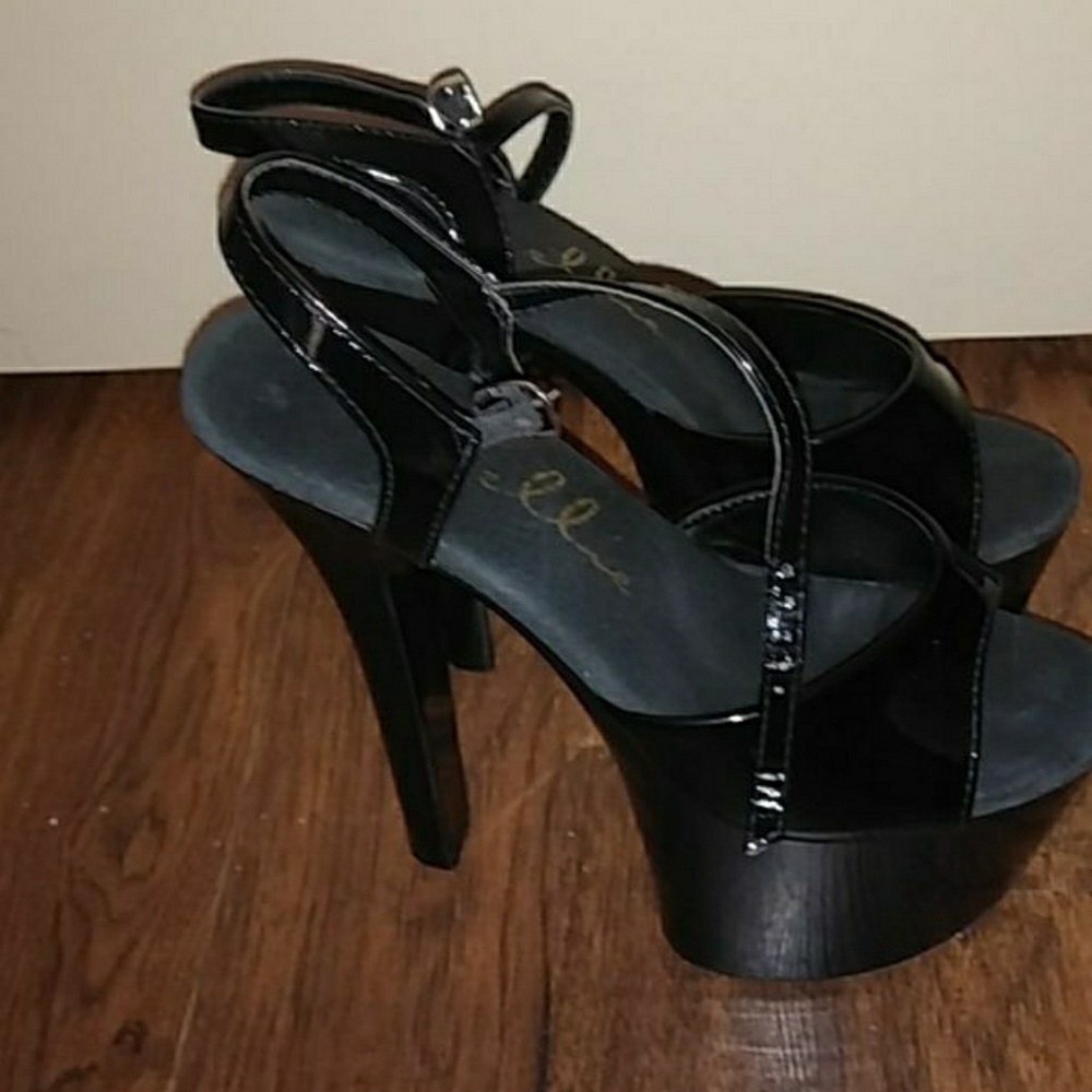 Ellis dance high heels